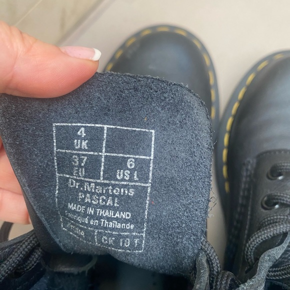 Dr. Martens Pascal soft leather boots - Picture 2 of 5